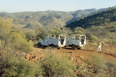 Arkaroola - Ridgetop tour vehicles